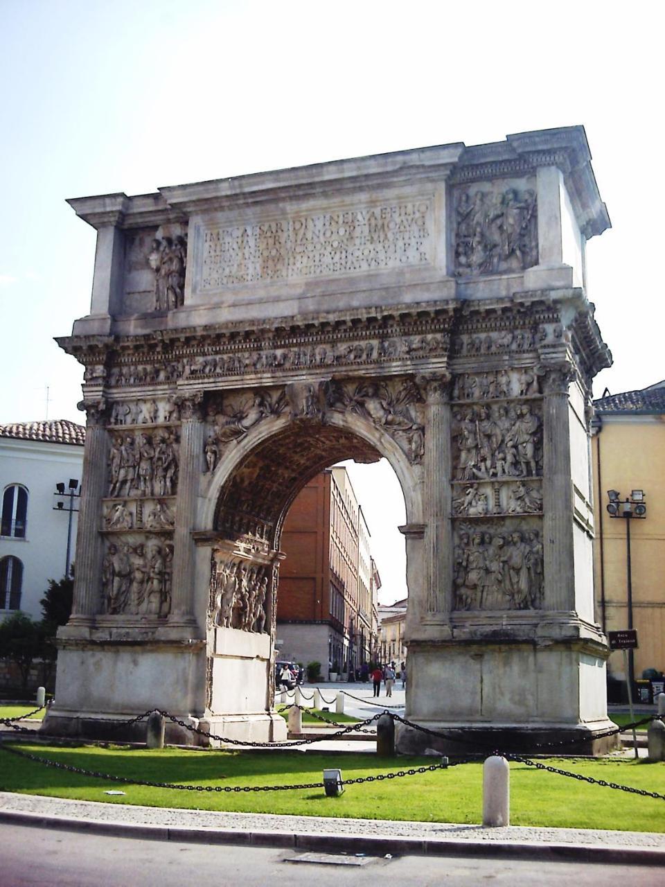Hotel Antiche Terme Benevento Dış mekan fotoğraf